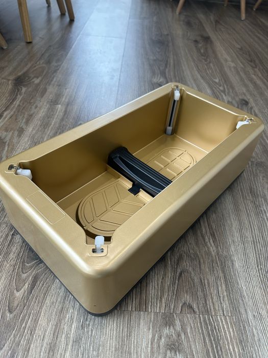 Диспенсър за калцуни