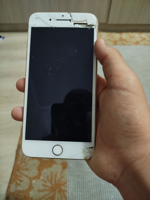 Iphone 7 plus продам дешево