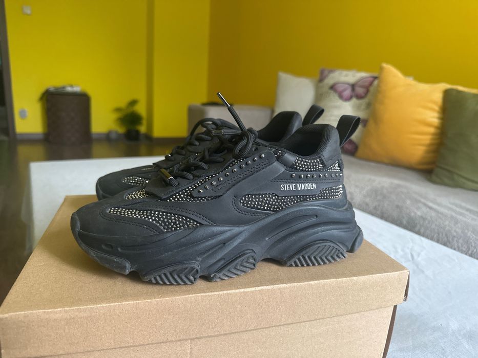 Спортни обувки Steve madden