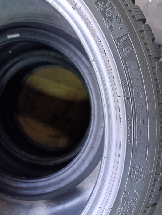 Anvelope de iarnă 235 40 18 Michelin