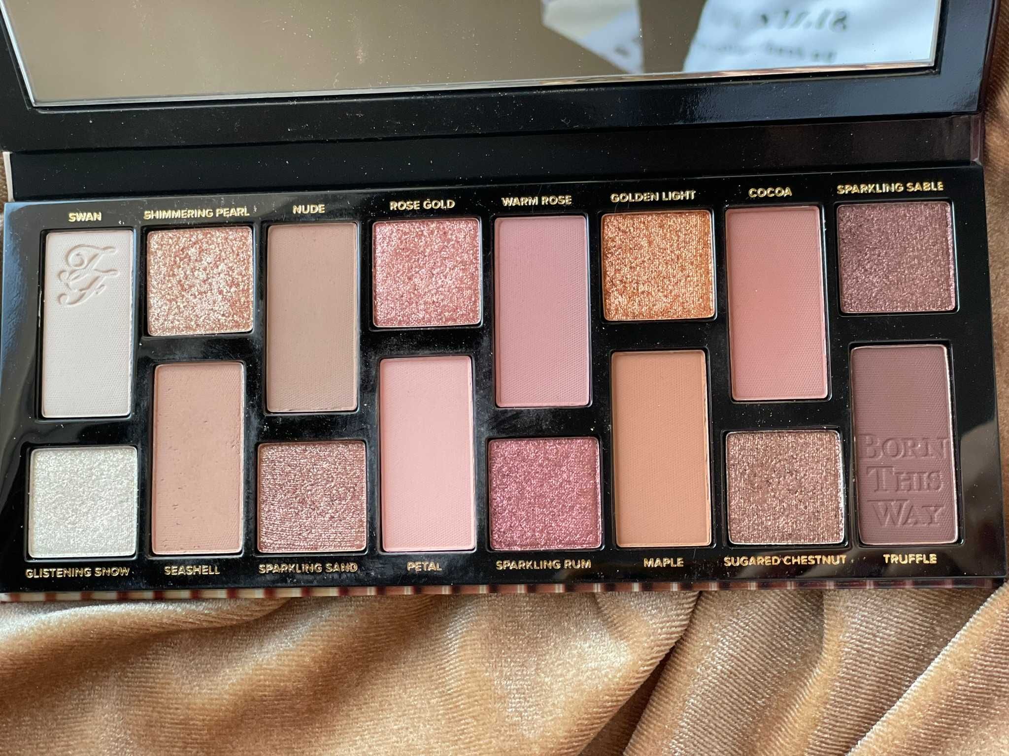 Too Faced Палитра сенки за очи - Born This Way The Natural Nudes
