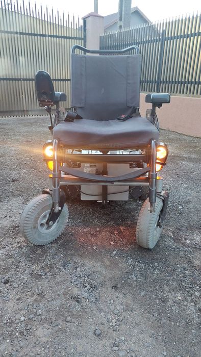 Căruț persoane cu dizabilități