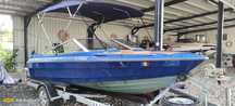 Barca bowrider cu motor