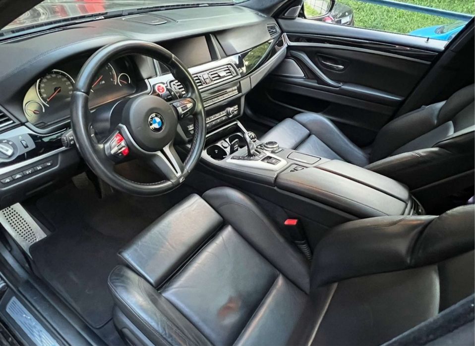 Dezmembrez bmw m5 f10 M6 f12 f13