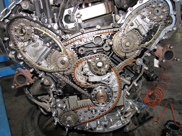 Mecanic auto la atelier propiu/ domiciliu