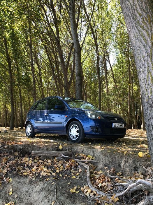 Vând ford fiesta 1.6 tdci duratorq