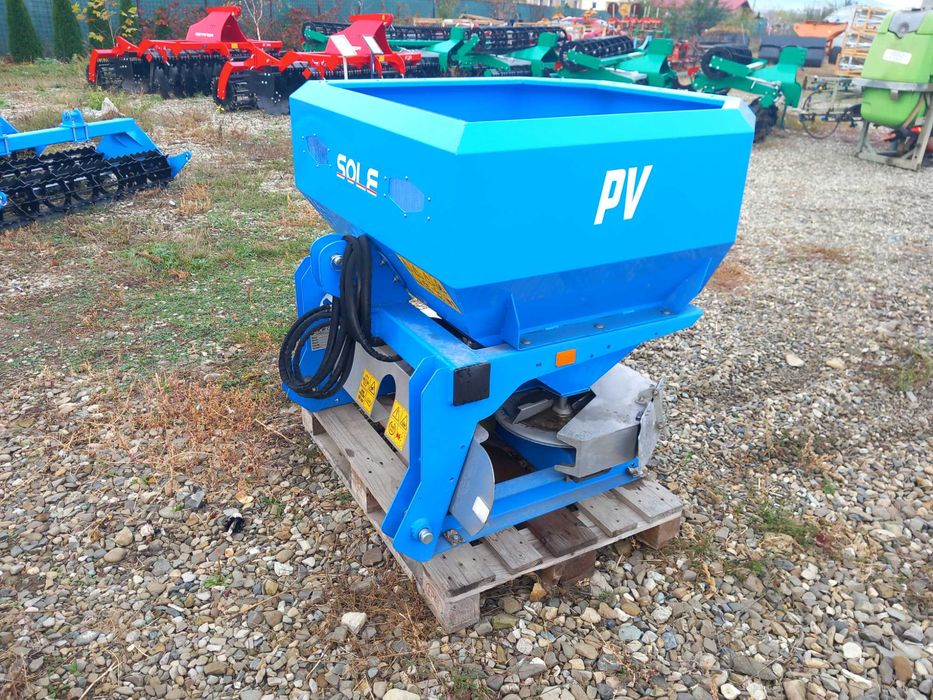 masina imprastiat ingrasamant pt vie, pomi fructiferi