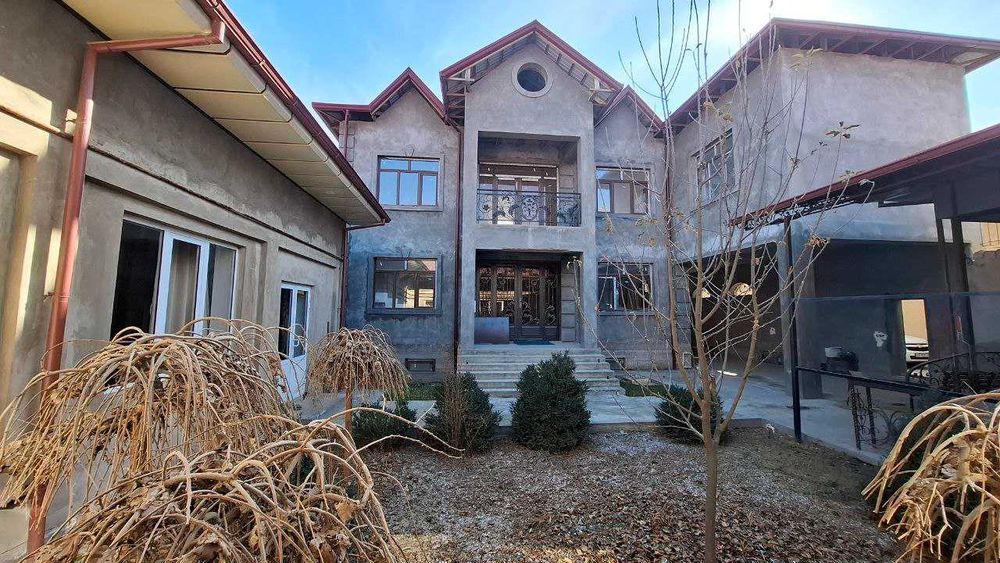 Олим Полвонда 6 сотих ер 10 хона арендага берилади