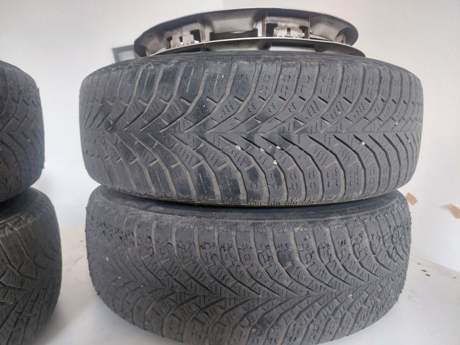 Jante 4x100 R15, cu anvelope Sailun de iarna 185 65 15