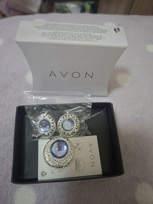 Колие с обици AVON