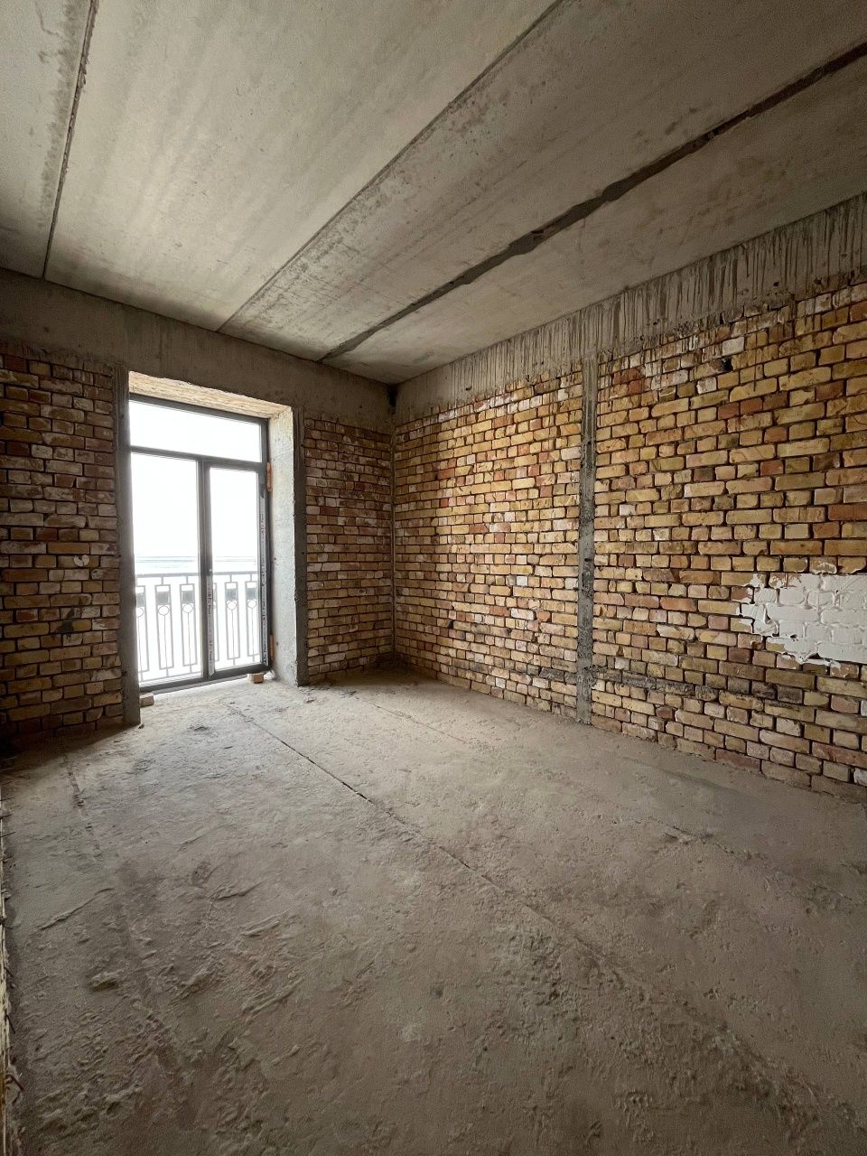 Продаётся 4-комнатная квартира в ЖК Qorasuv Residence