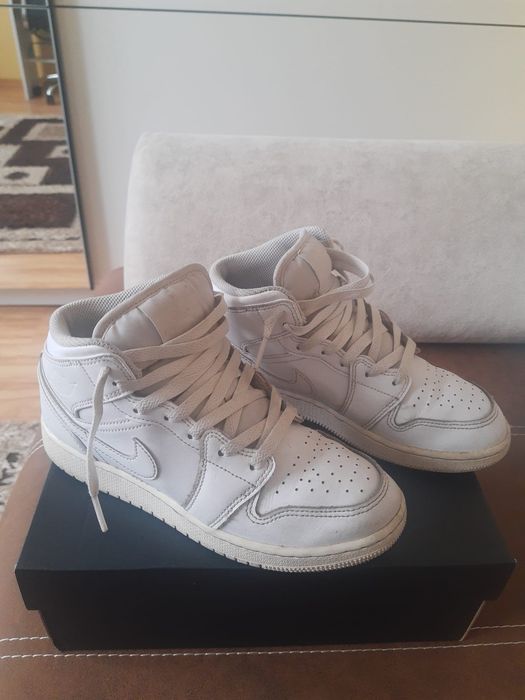 Adidasi nike albi originali