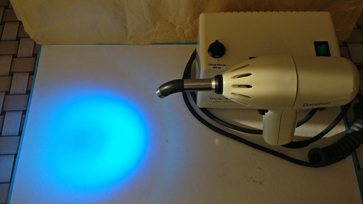 Lampa UV Foto-polimerizare stomatologie KERR Demetron