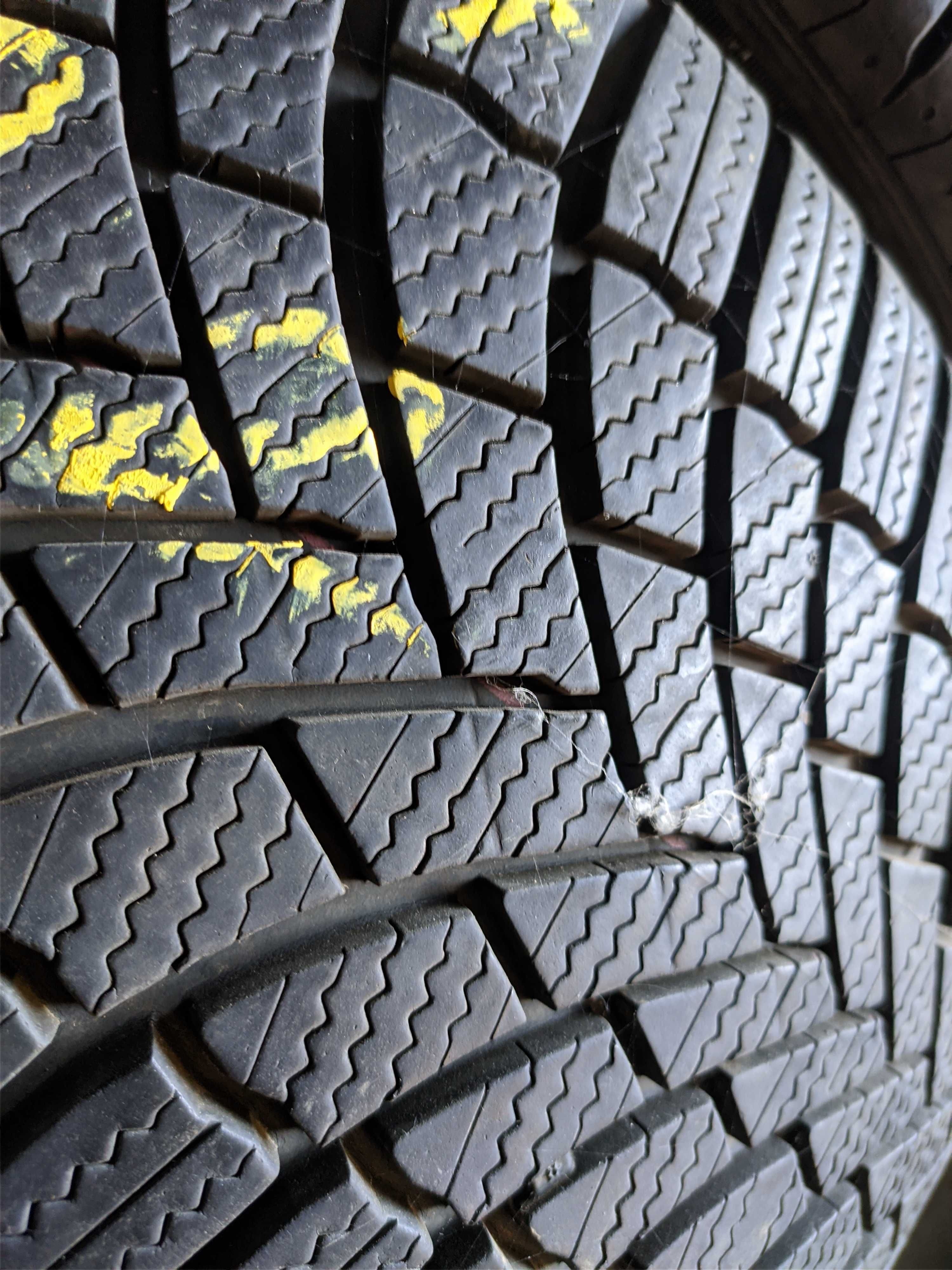 4Бр зимни гуми 225 50 17 - Bridgestone