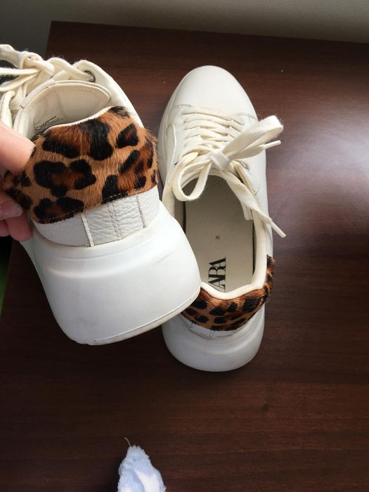 Vând adidași Zara nr.39