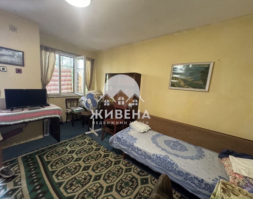 Къща с парцел 706 кв.м, м-т Манастирски рид