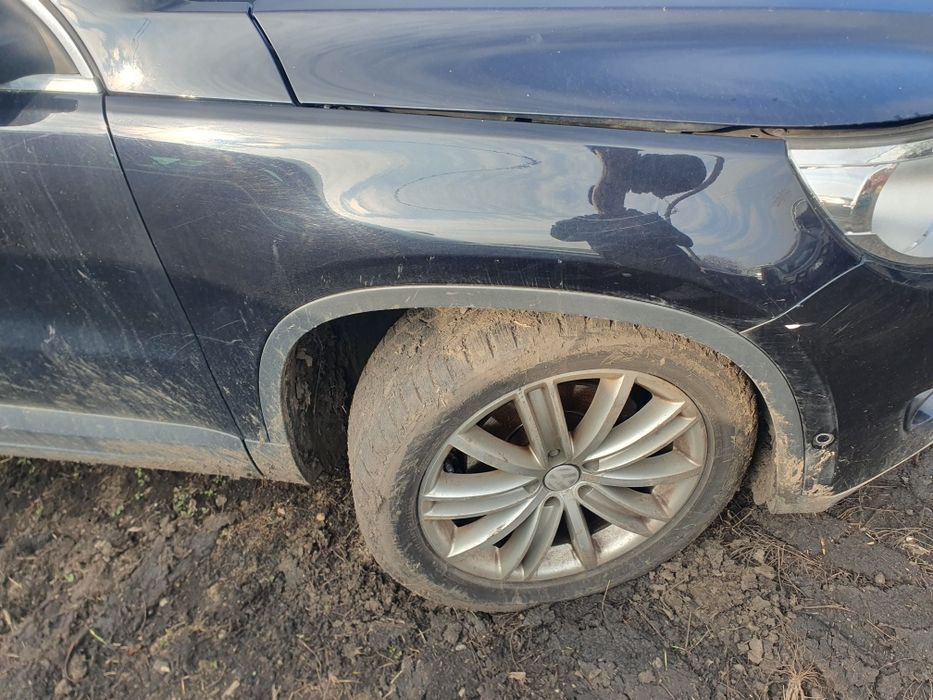 aripa tiguan  , aripi fara rugina in stare foarte buna