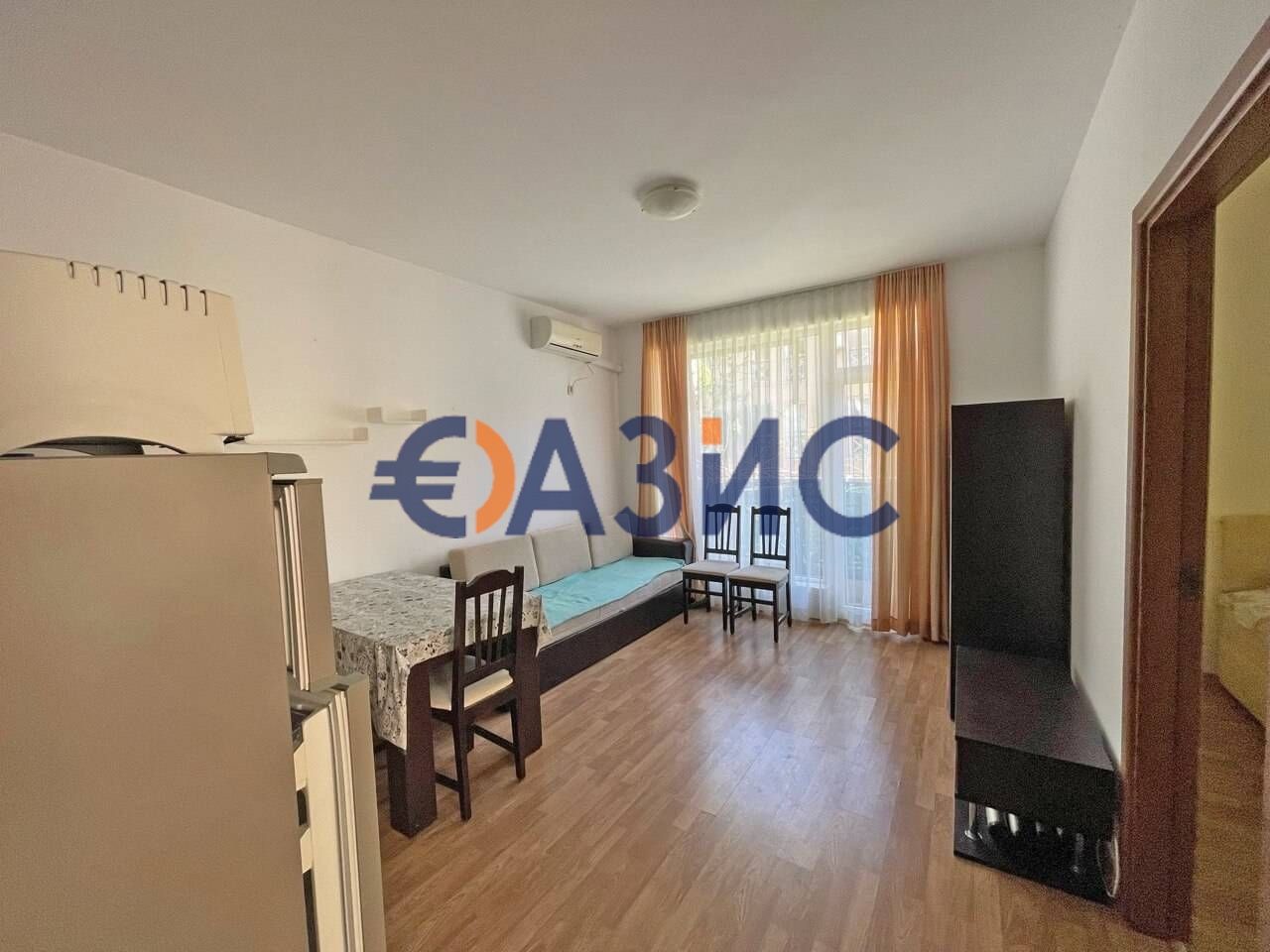 Продава се Тристаен апартамент в к.к. Слънчев бряг - 67 кв.м за 889 €/кв.м - Снимка #1