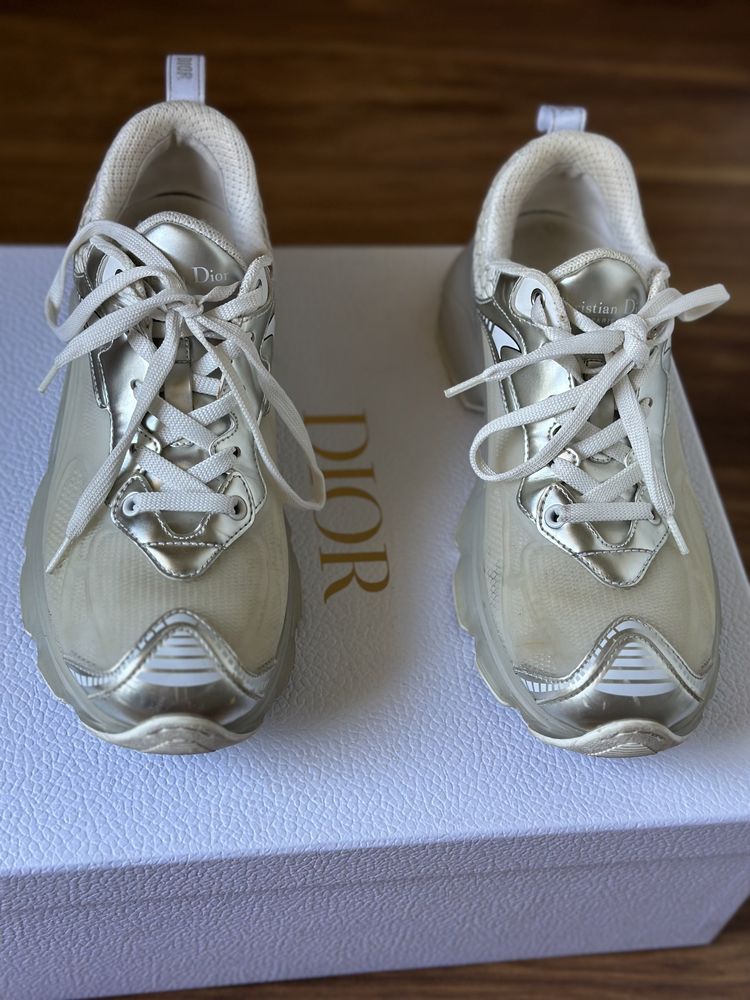 Оригинални обувки Christian Dior