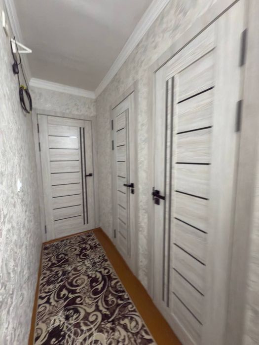 4 xonali uy sotiladi remontlari bilan