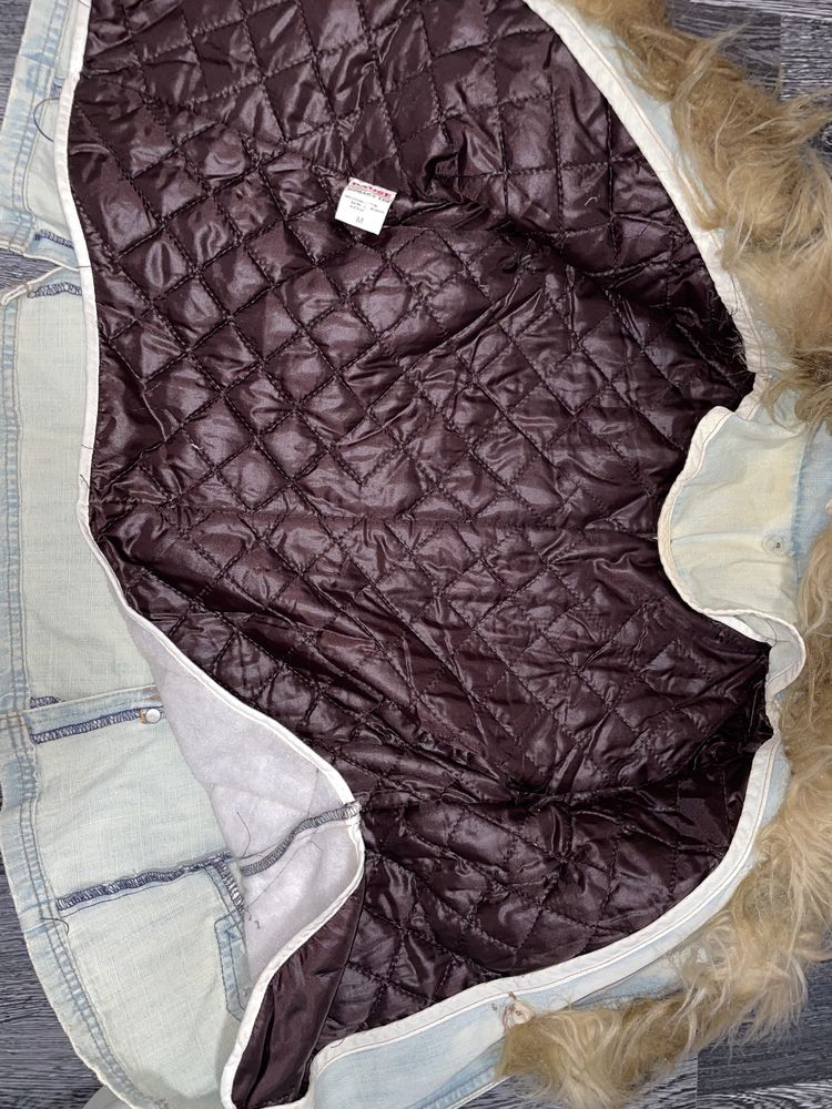Яке Pause Jeans