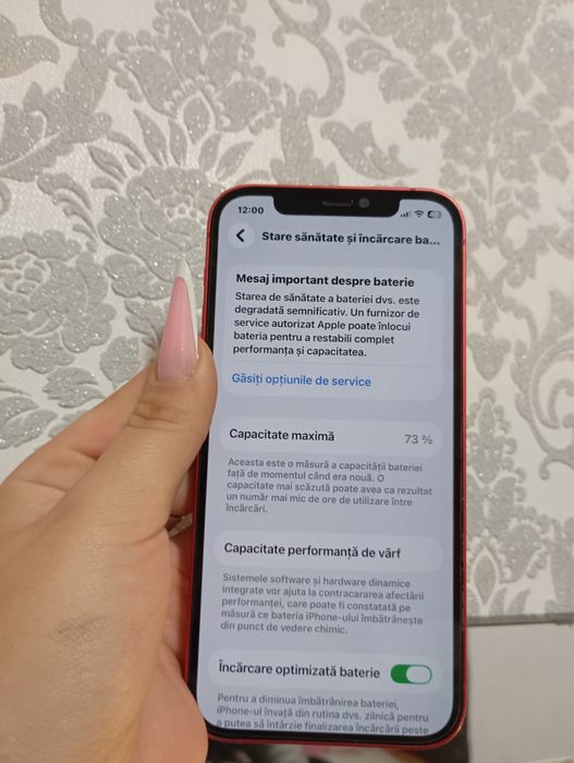 Iphone 12,  73% baterie