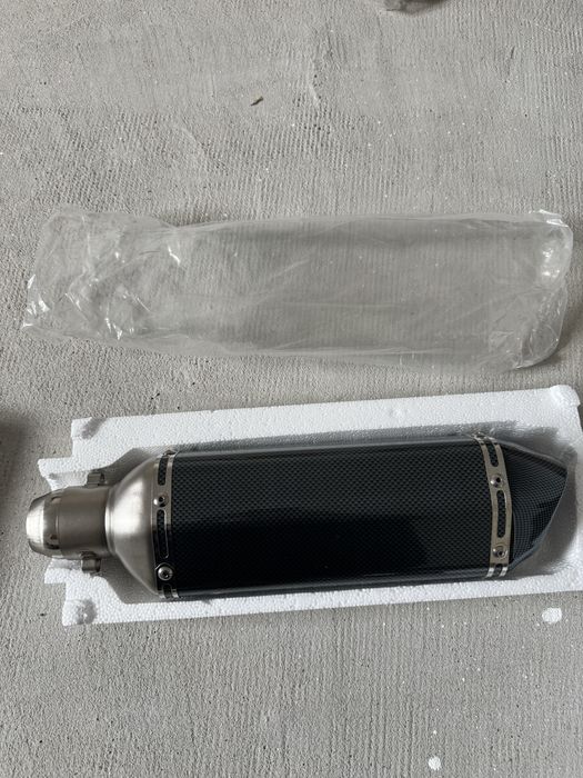 Toba carbon pentru moto - noua