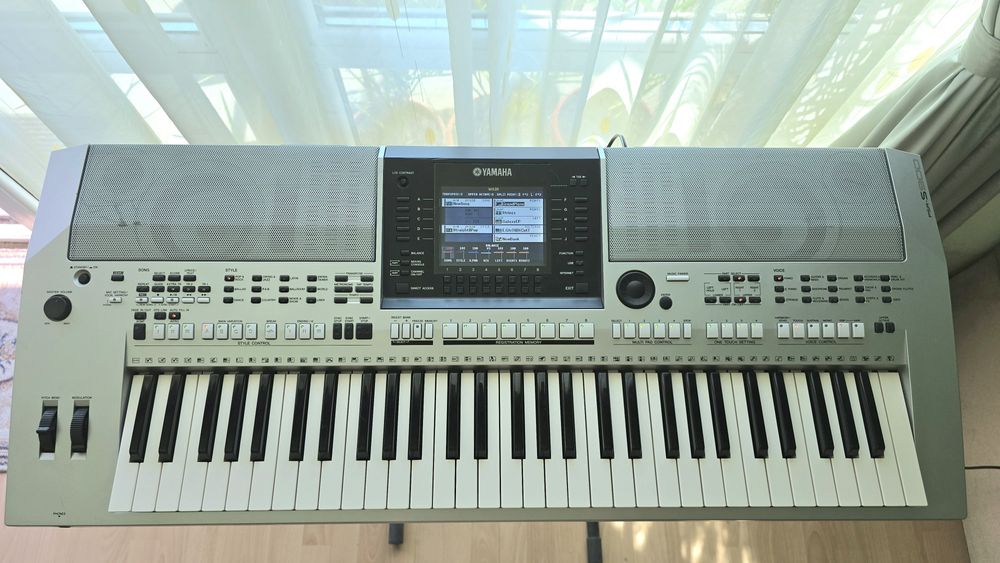 клавир-аранжор Yamaha PSR-S900