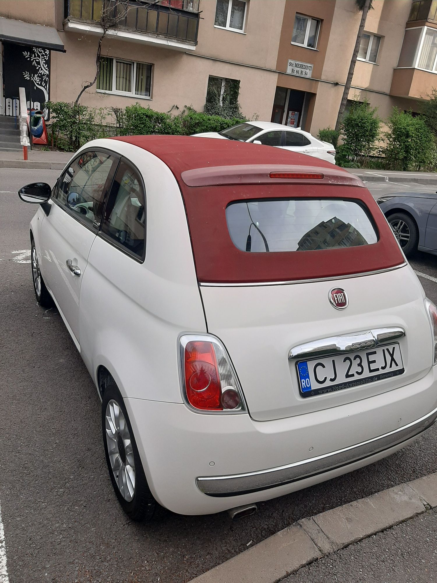 Vând Fiat 500 Cabrio