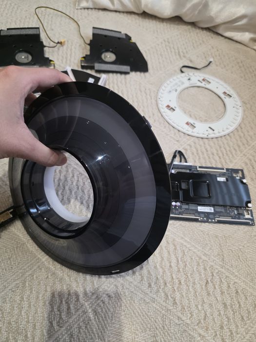 Части за Samsung Odyssey OLED G8