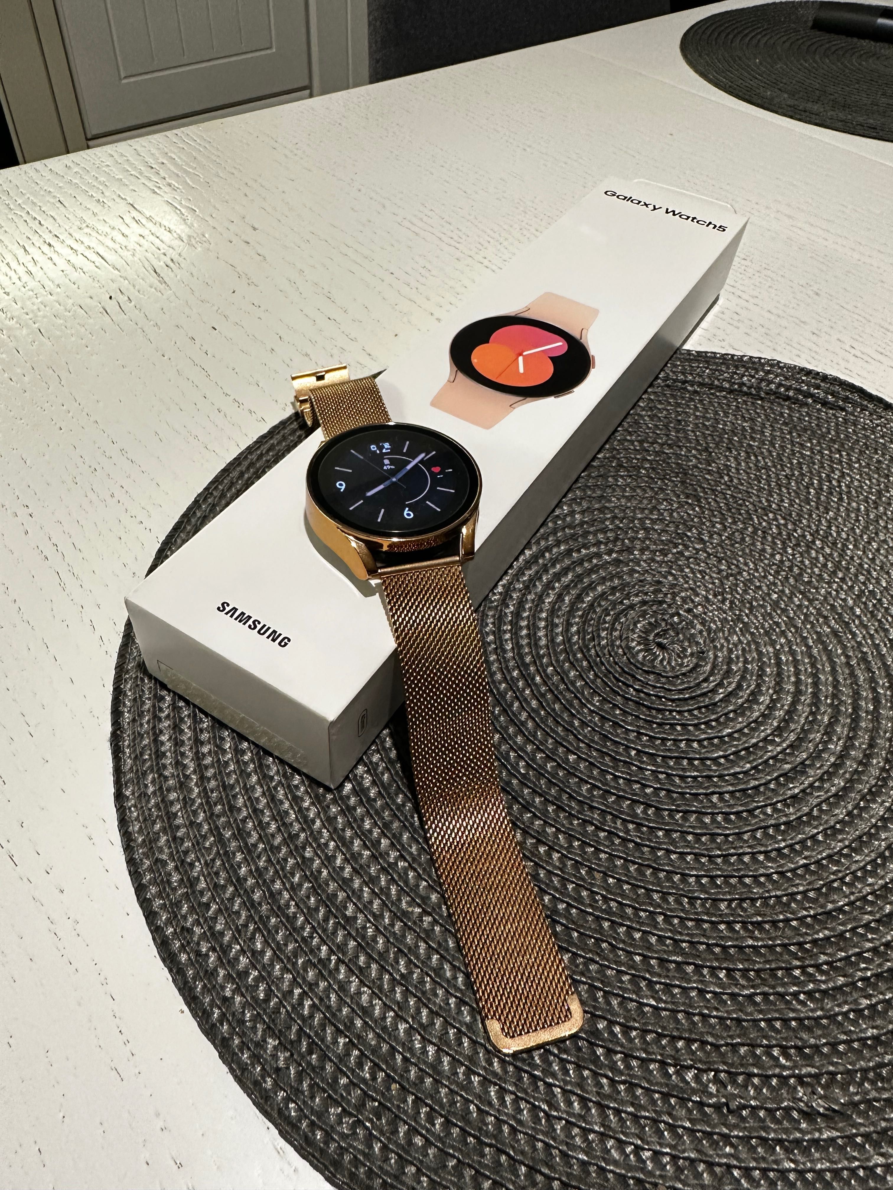 Часовник Galaxy Watch 5