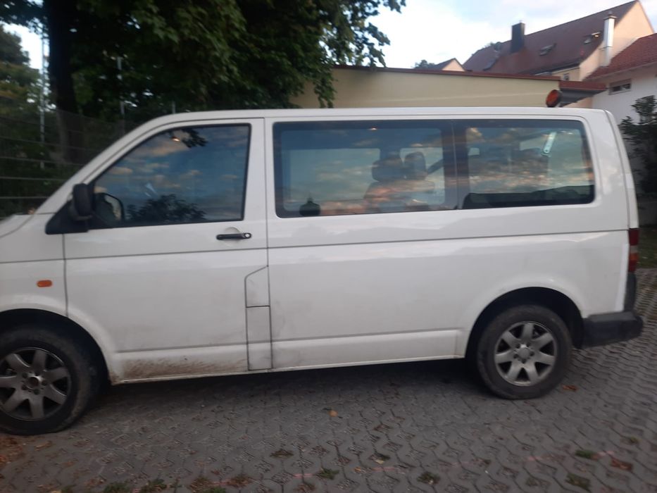 Vând vw T5 caravelle