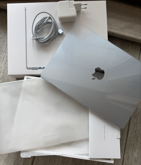 Apple MacBook Air 13” M4 , 512 GB , 16 GB Ram, 10 CPU 10 GPU , Skyblue