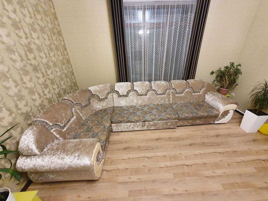 Продам диван 4 метра