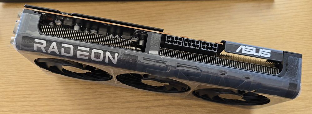 Видео карта Asus Prime RX 9070 XT 16GB AMD Radeon, като нова