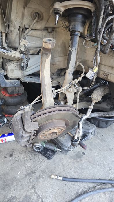 Etrier dreapta față Mercedes GL x164 3.0 cdi v6