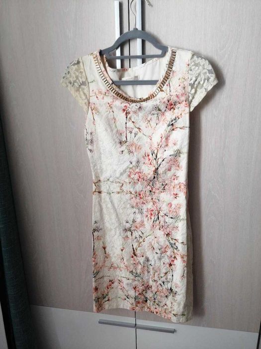 Vand rochie scurta, marimea M