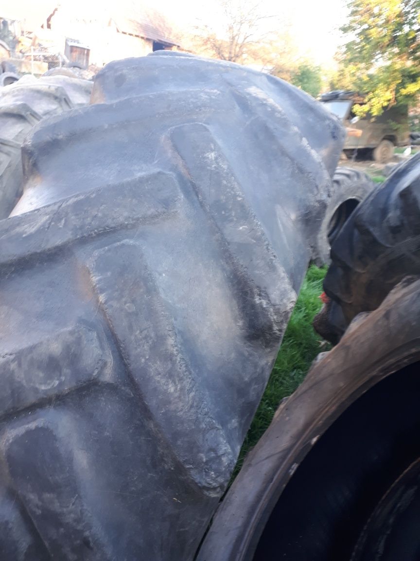 Cauciuc tractor 18,4R34 uzura 50%