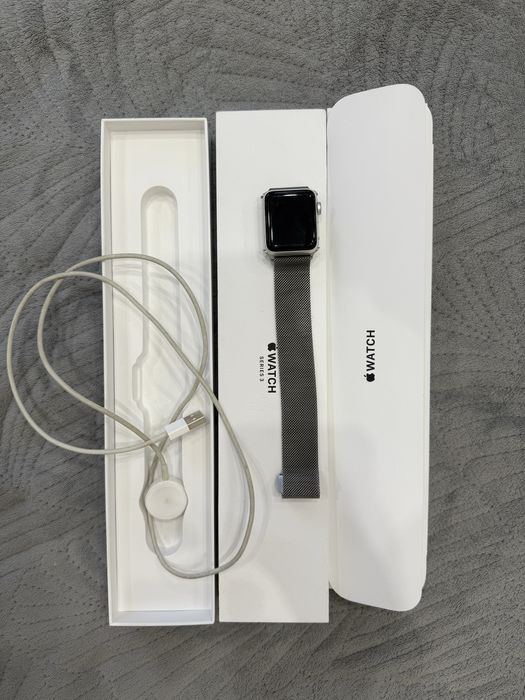 Продам Apple watch 3 series