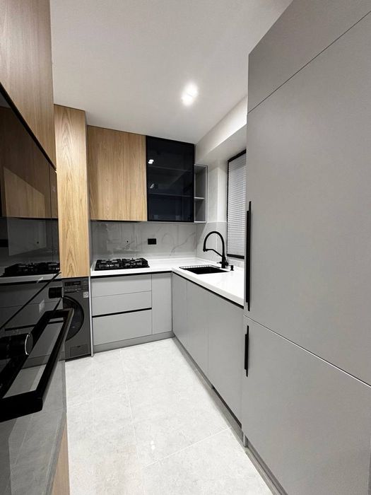 Продается 3в4/4/4 70м2 в м. Ойбек, ул. Фидокор