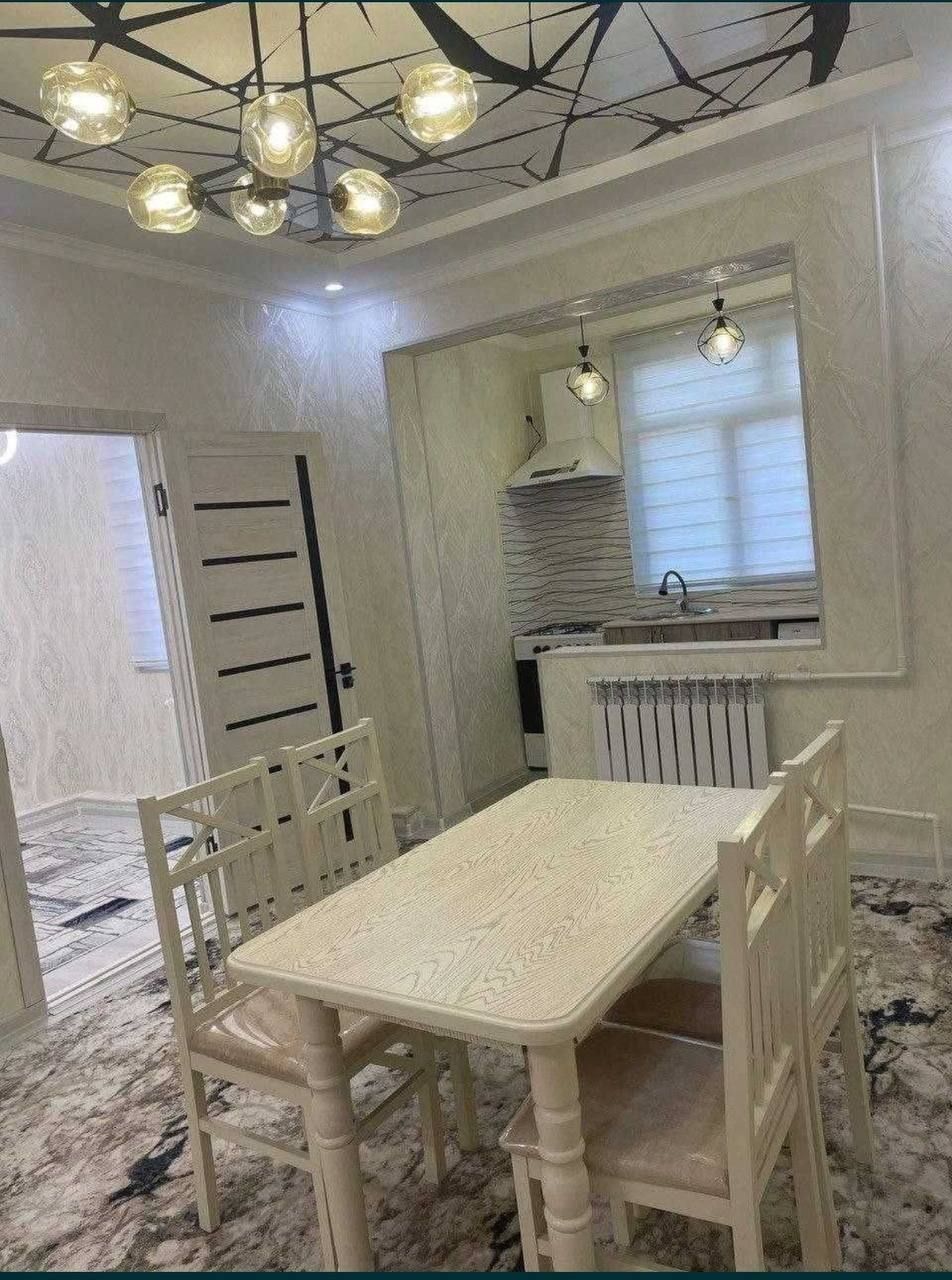 Сдаётся квартира на Чиланзаре 19квартале 2*3 для семьи 400у.е