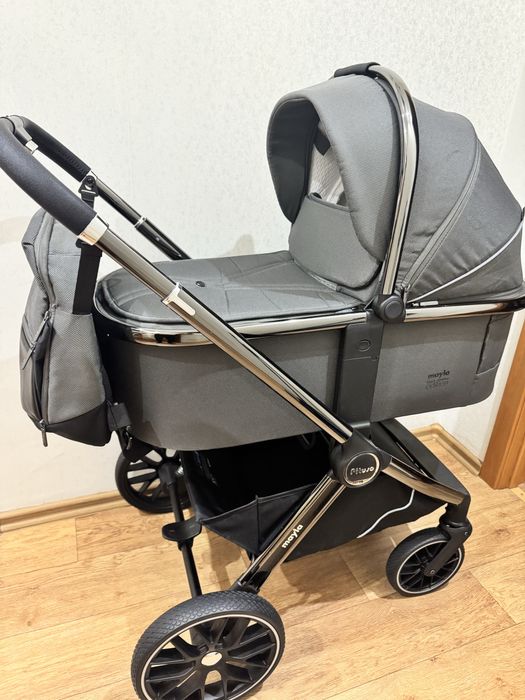 Коляска универсальная Pituso Mayla