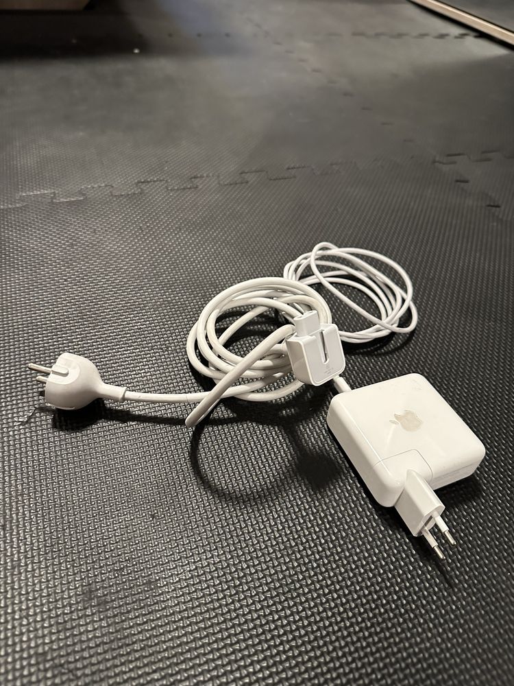 Incarcator Apple Macbook USB-C 61W