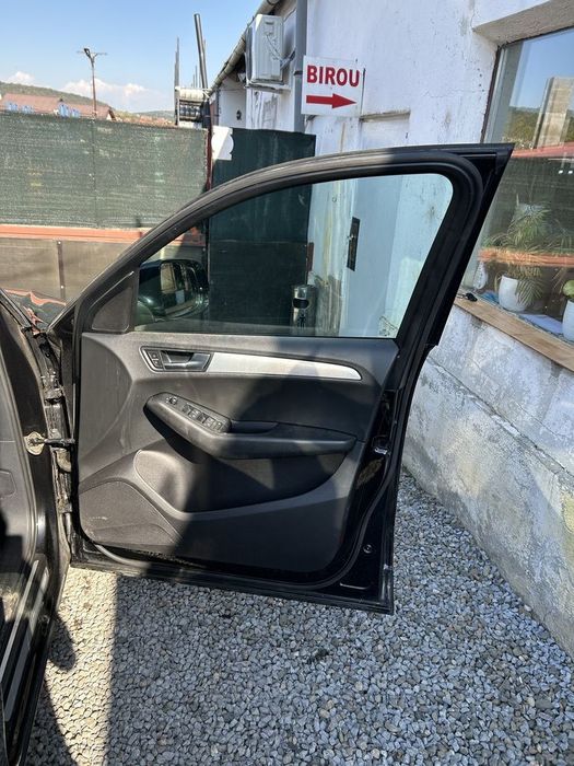 Usa Dreapta Fata AUDI Q5 2008 - 2015 SUV 4 Usi NEGRU (1331)