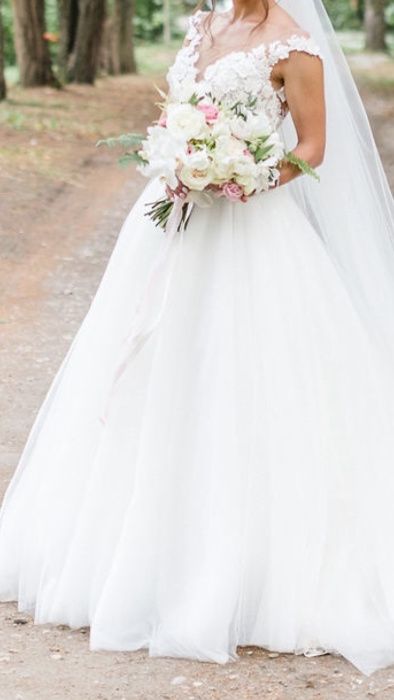 Vand rochie de mireasa marca Esposa Bridal , marimea 36 .