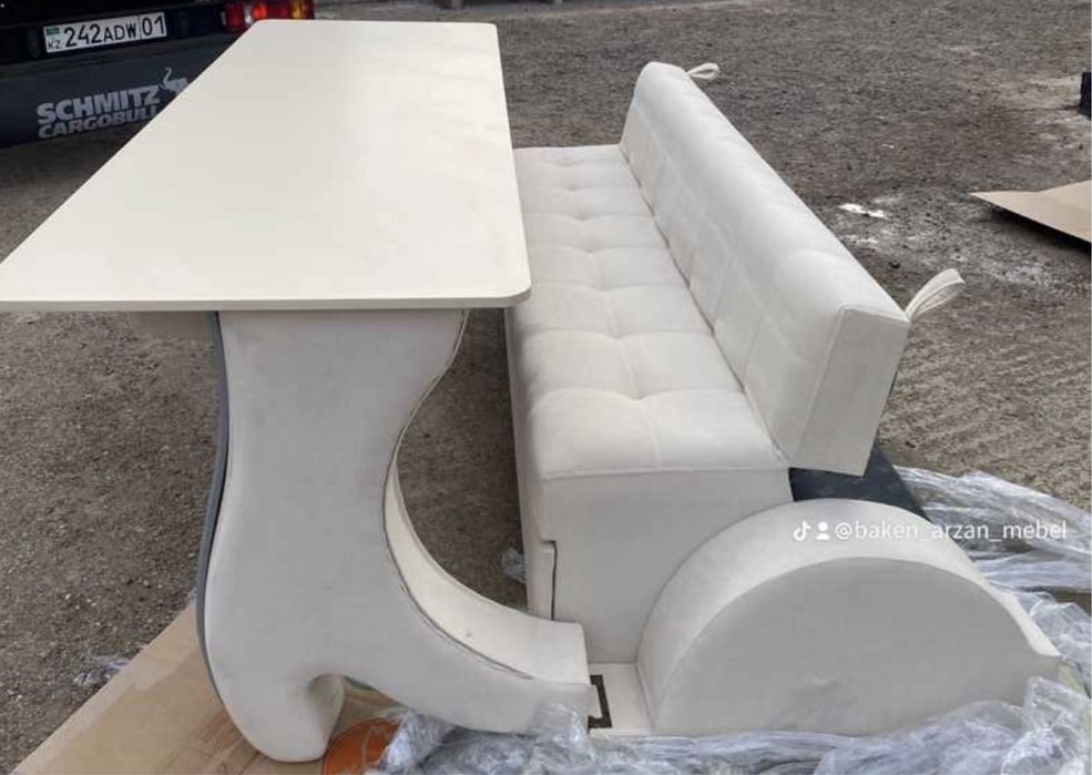 Продается диван стол раздвижной