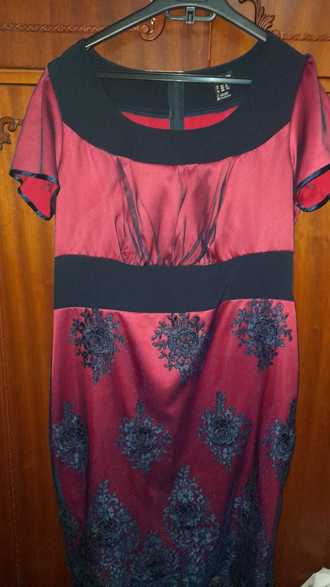 Vand rochii de ocazie,noi fara eticheta.mai multe relatii la tel.
