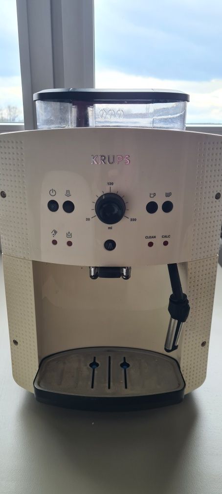 кaфемашина KRUPS EA8100