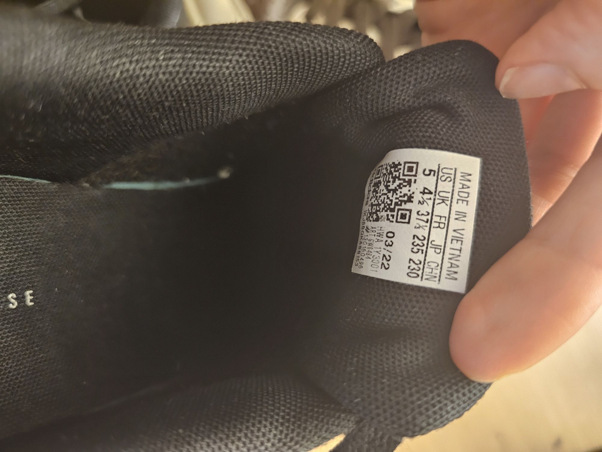 Pantofi Adidas originali