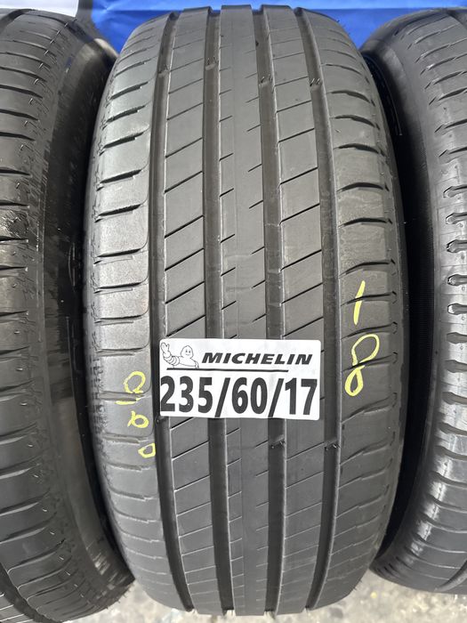235/60/17 Michelin
